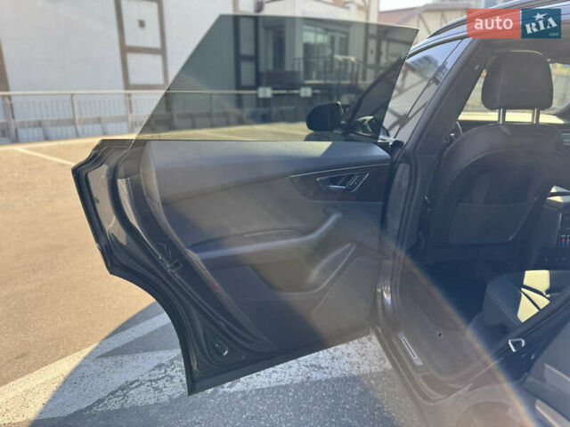 Серый Ауди Q8, объемом двигателя 3 л и пробегом 63 тыс. км за 59900 $, фото 22 на Automoto.ua