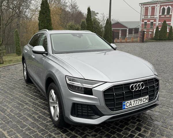 Сірий Ауді Q8, об'ємом двигуна 2.97 л та пробігом 73 тис. км за 57500 $, фото 1 на Automoto.ua