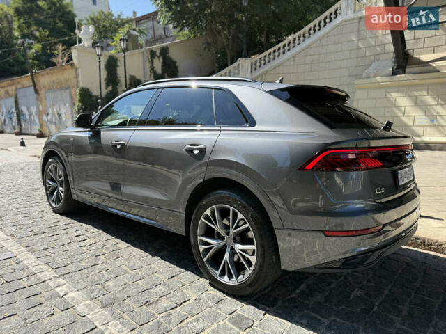 Сірий Ауді Q8, об'ємом двигуна 2.97 л та пробігом 42 тис. км за 69500 $, фото 11 на Automoto.ua