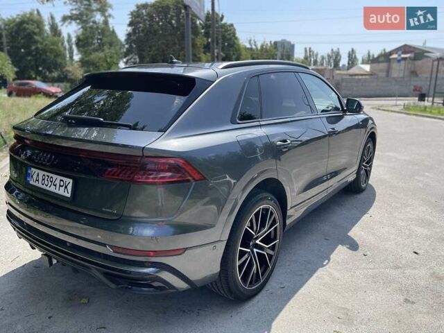 Сірий Ауді Q8, об'ємом двигуна 3 л та пробігом 11 тис. км за 69600 $, фото 2 на Automoto.ua