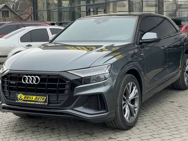 Серый Ауди Q8, объемом двигателя 3 л и пробегом 92 тыс. км за 73000 $, фото 2 на Automoto.ua