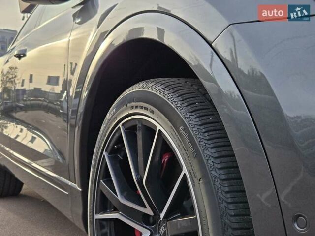 Серый Ауди Q8, объемом двигателя 3 л и пробегом 11 тыс. км за 67900 $, фото 21 на Automoto.ua