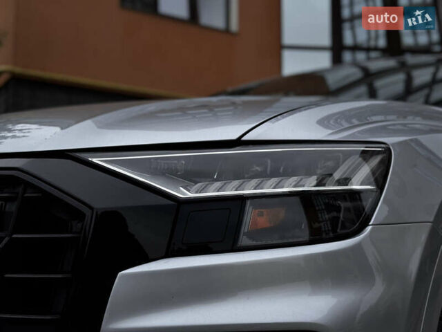 Сірий Ауді Q8, об'ємом двигуна 3 л та пробігом 62 тис. км за 63000 $, фото 6 на Automoto.ua