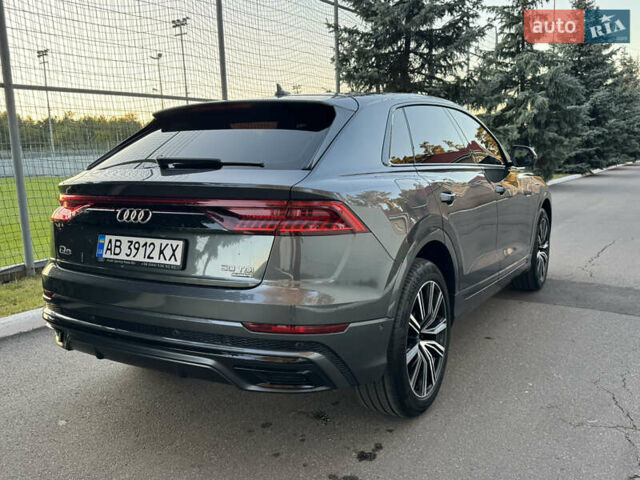 Серый Ауди Q8, объемом двигателя 3 л и пробегом 90 тыс. км за 68500 $, фото 44 на Automoto.ua