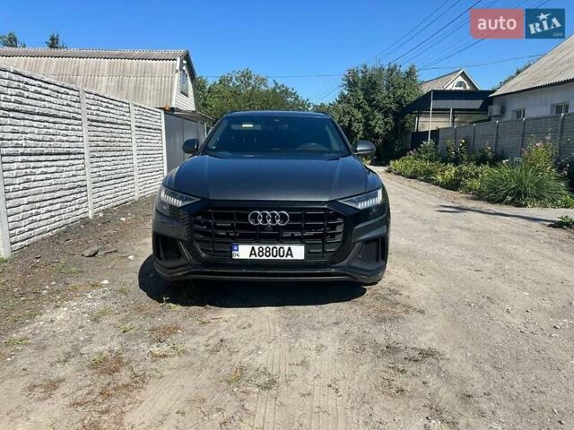 Серый Ауди Q8, объемом двигателя 2.97 л и пробегом 165 тыс. км за 56900 $, фото 6 на Automoto.ua
