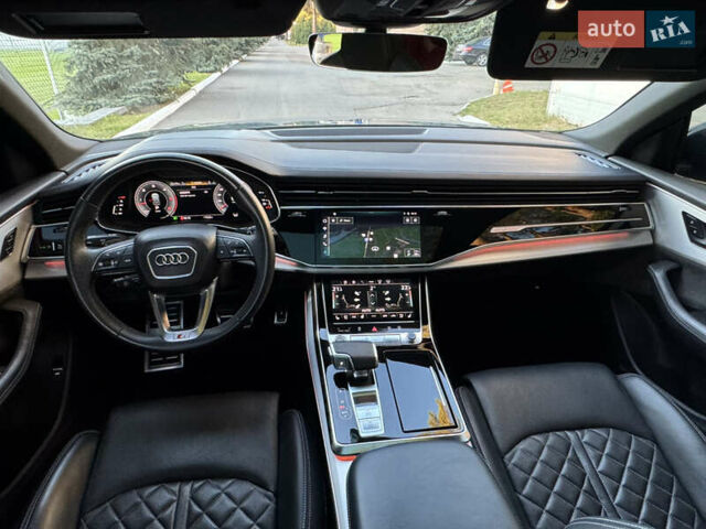 Серый Ауди Q8, объемом двигателя 3 л и пробегом 90 тыс. км за 68500 $, фото 58 на Automoto.ua