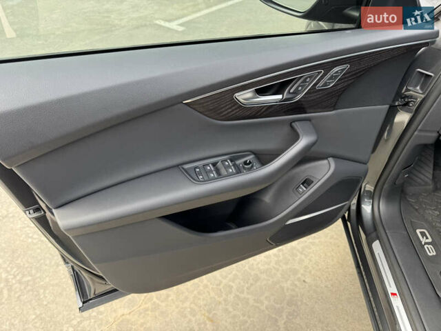 Ауді Q8 2021 у Києві на Automoto.ua Сірий Ауді Q8, об'ємом двигуна 3 л та пробігом 25 тис. км за 73000 $, фото 38 на Automoto.ua
