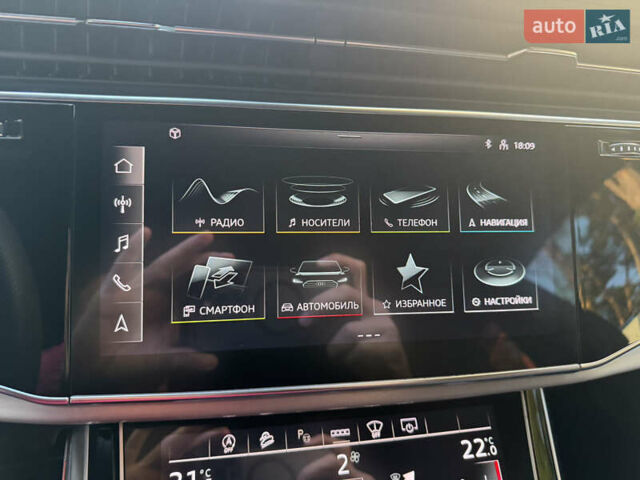 Серый Ауди Q8, объемом двигателя 3 л и пробегом 90 тыс. км за 68500 $, фото 92 на Automoto.ua