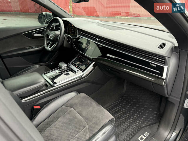 Сірий Ауді Q8, об'ємом двигуна 2.97 л та пробігом 395 тис. км за 39900 $, фото 9 на Automoto.ua