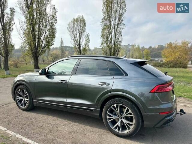 Ауді Q8 2021 у Кам'янське (Дніпродзержинськ) на Automoto.ua Сірий Ауді Q8, об'ємом двигуна 2.97 л та пробігом 165 тис. км за 53999 $, фото 8 на Automoto.ua