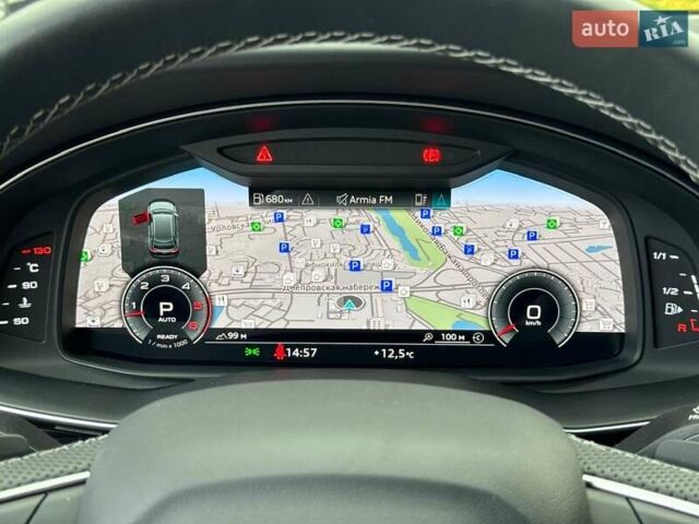 Серый Ауди Q8, объемом двигателя 3 л и пробегом 20 тыс. км за 87000 $, фото 44 на Automoto.ua