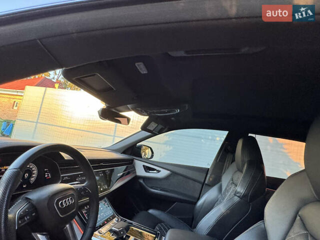 Серый Ауди Q8, объемом двигателя 3 л и пробегом 90 тыс. км за 68500 $, фото 54 на Automoto.ua