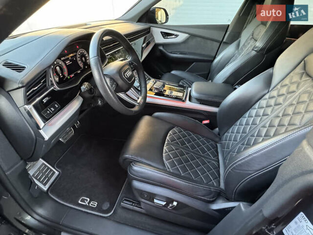 Серый Ауди Q8, объемом двигателя 3 л и пробегом 90 тыс. км за 68500 $, фото 48 на Automoto.ua
