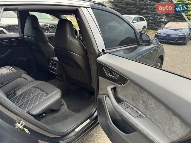Серый Ауди Q8, объемом двигателя 3 л и пробегом 20 тыс. км за 87000 $, фото 89 на Automoto.ua