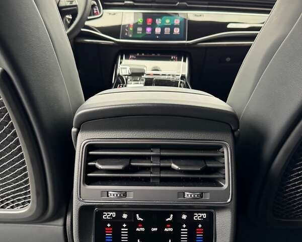 Серый Ауди Q8, объемом двигателя 3 л и пробегом 20 тыс. км за 87000 $, фото 88 на Automoto.ua