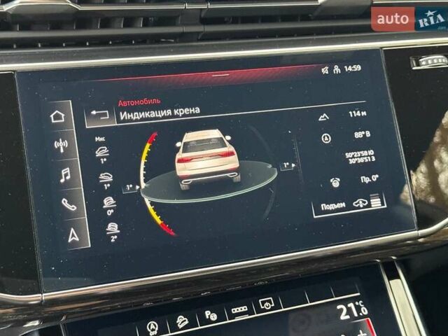 Серый Ауди Q8, объемом двигателя 3 л и пробегом 20 тыс. км за 87000 $, фото 57 на Automoto.ua