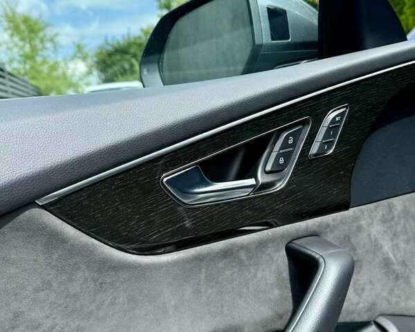 Серый Ауди Q8, объемом двигателя 2.97 л и пробегом 127 тыс. км за 70000 $, фото 18 на Automoto.ua