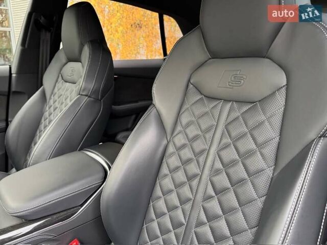 Серый Ауди Q8, объемом двигателя 3 л и пробегом 20 тыс. км за 87000 $, фото 34 на Automoto.ua