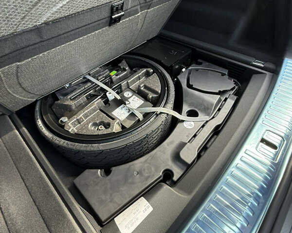 Серый Ауди Q8, объемом двигателя 2.97 л и пробегом 28 тыс. км за 84999 $, фото 24 на Automoto.ua