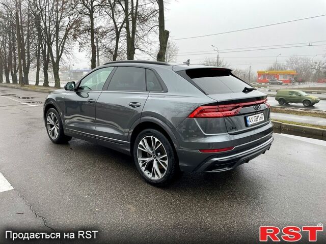 Серый Ауди Q8, объемом двигателя 3 л и пробегом 130 тыс. км за 68000 $, фото 3 на Automoto.ua