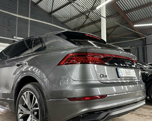 Сірий Ауді Q8, об'ємом двигуна 2.97 л та пробігом 52 тис. км за 75500 $, фото 21 на Automoto.ua