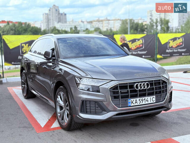 Серый Ауди Q8, объемом двигателя 2.97 л и пробегом 28 тыс. км за 84999 $, фото 4 на Automoto.ua