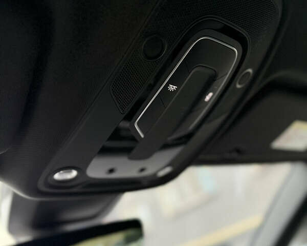 Серый Ауди Q8, объемом двигателя 2.97 л и пробегом 68 тыс. км за 68000 $, фото 12 на Automoto.ua