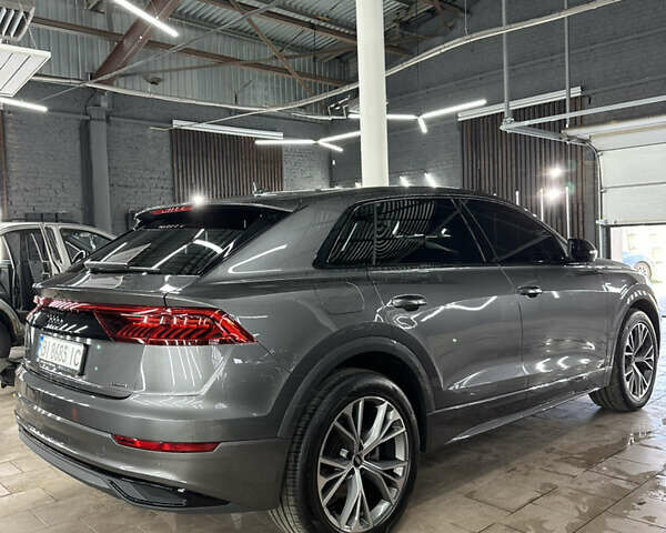 Сірий Ауді Q8, об'ємом двигуна 2.97 л та пробігом 52 тис. км за 75500 $, фото 19 на Automoto.ua