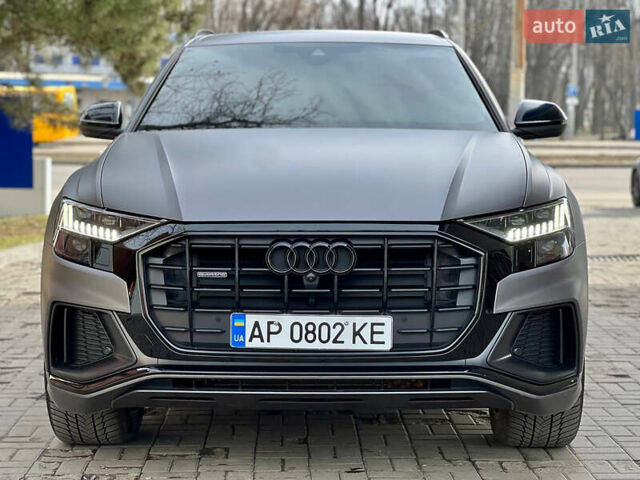 Сірий Ауді Q8, об'ємом двигуна 2.97 л та пробігом 68 тис. км за 77500 $, фото 2 на Automoto.ua