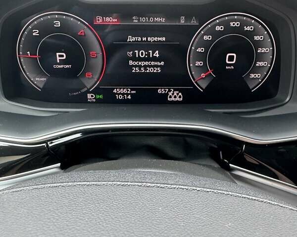 Сірий Ауді Q8, об'ємом двигуна 2.97 л та пробігом 57 тис. км за 82000 $, фото 9 на Automoto.ua