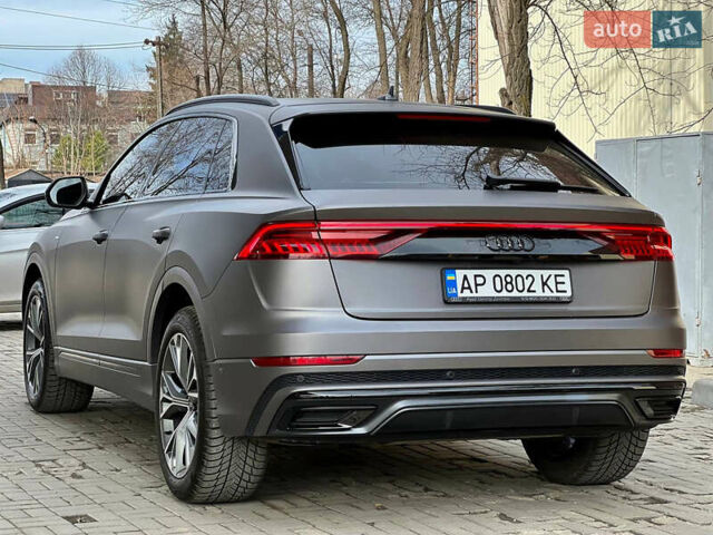 Сірий Ауді Q8, об'ємом двигуна 2.97 л та пробігом 68 тис. км за 77500 $, фото 7 на Automoto.ua