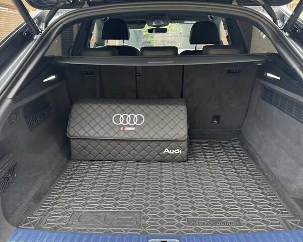 Сірий Ауді Q8, об'ємом двигуна 2.97 л та пробігом 57 тис. км за 82000 $, фото 20 на Automoto.ua