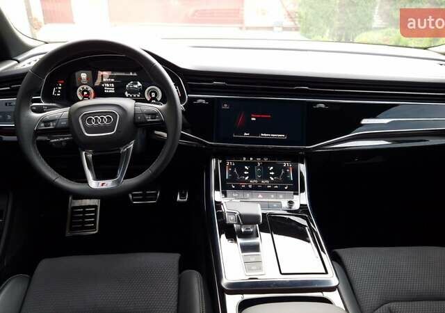 Серый Ауди Q8, объемом двигателя 3 л и пробегом 23 тыс. км за 78000 $, фото 3 на Automoto.ua
