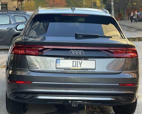 Серый Ауди Q8, объемом двигателя 3 л и пробегом 36 тыс. км за 64550 $, фото 2 на Automoto.ua
