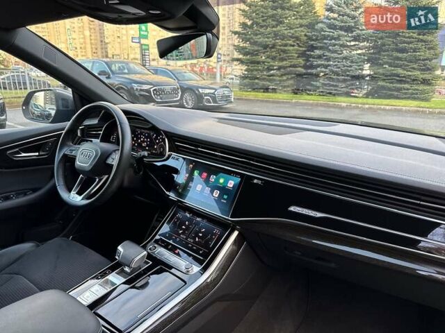 Сірий Ауді Q8, об'ємом двигуна 3 л та пробігом 67 тис. км за 73000 $, фото 81 на Automoto.ua
