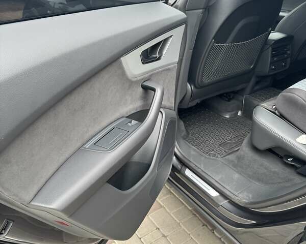 Сірий Ауді Q8, об'ємом двигуна 2.97 л та пробігом 57 тис. км за 82000 $, фото 18 на Automoto.ua