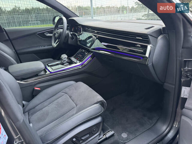 Сірий Ауді Q8, об'ємом двигуна 3 л та пробігом 24 тис. км за 89999 $, фото 45 на Automoto.ua