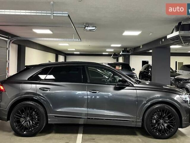 Серый Ауди Q8, объемом двигателя 2.97 л и пробегом 24 тыс. км за 97700 $, фото 8 на Automoto.ua