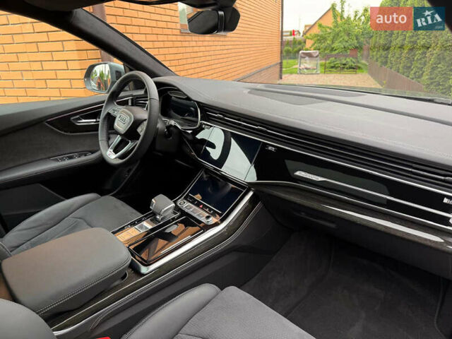 Серый Ауди Q8, объемом двигателя 2.97 л и пробегом 20 тыс. км за 89999 $, фото 7 на Automoto.ua
