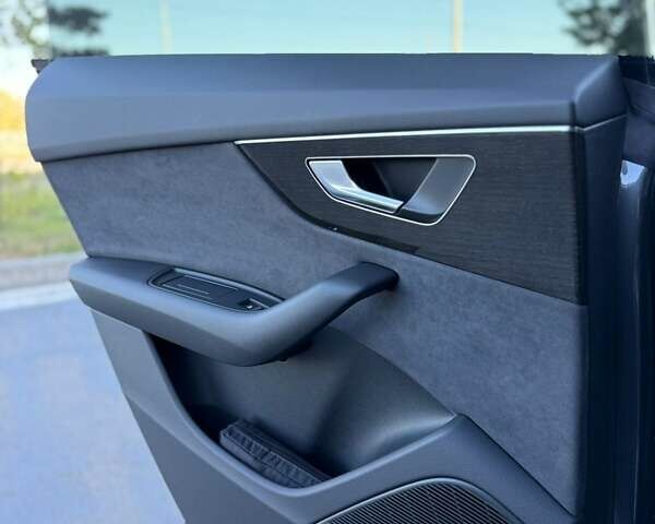 Серый Ауди Q8, объемом двигателя 2.97 л и пробегом 15 тыс. км за 101500 $, фото 12 на Automoto.ua