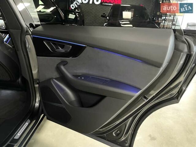 Серый Ауди Q8, объемом двигателя 2.97 л и пробегом 24 тыс. км за 97700 $, фото 37 на Automoto.ua