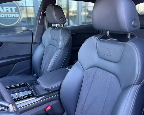 Серый Ауди Q8, объемом двигателя 2.97 л и пробегом 15 тыс. км за 101500 $, фото 7 на Automoto.ua