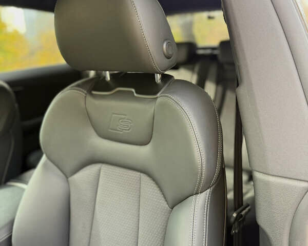 Серый Ауди Q8, объемом двигателя 3 л и пробегом 15 тыс. км за 99500 $, фото 16 на Automoto.ua