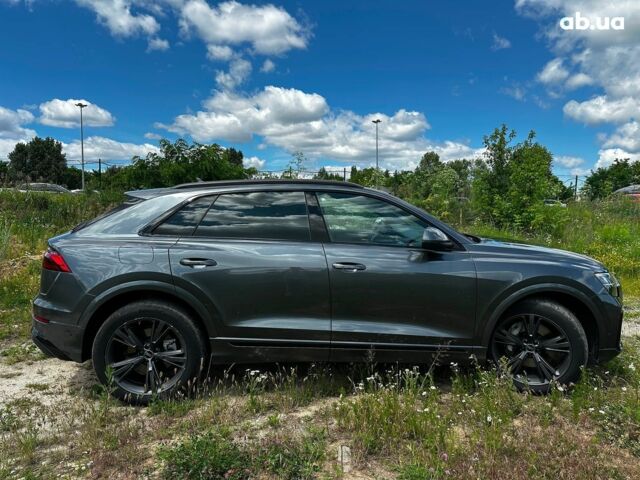 Серый Ауди Q8, объемом двигателя 3 л и пробегом 6 тыс. км за 99990 $, фото 3 на Automoto.ua