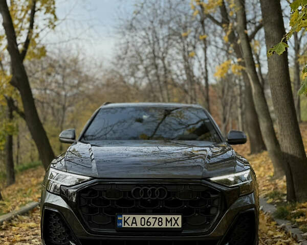 Серый Ауди Q8, объемом двигателя 3 л и пробегом 15 тыс. км за 99500 $, фото 1 на Automoto.ua