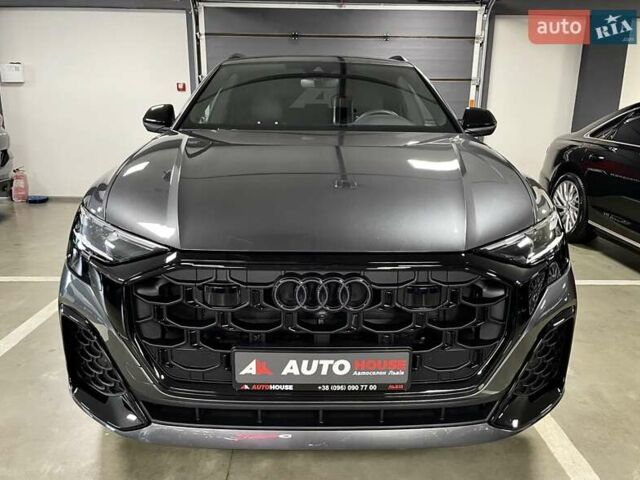 Серый Ауди Q8, объемом двигателя 2.97 л и пробегом 24 тыс. км за 97700 $, фото 4 на Automoto.ua