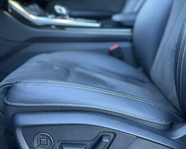 Серый Ауди Q8, объемом двигателя 2.97 л и пробегом 15 тыс. км за 101500 $, фото 10 на Automoto.ua