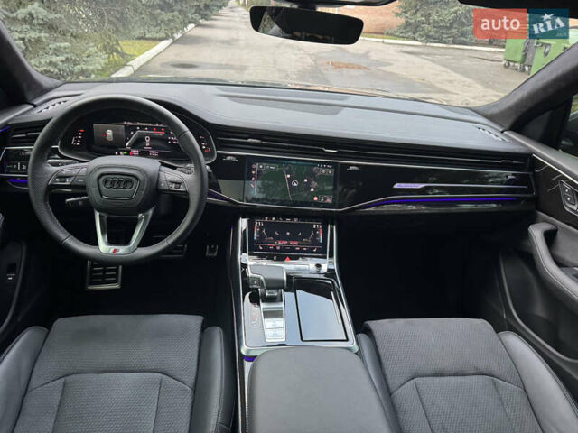 Сірий Ауді Q8, об'ємом двигуна 3 л та пробігом 24 тис. км за 89999 $, фото 49 на Automoto.ua