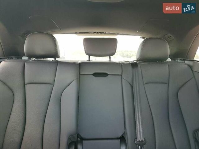 Серый Ауди Q8, объемом двигателя 0 л и пробегом 2 тыс. км за 35000 $, фото 4 на Automoto.ua