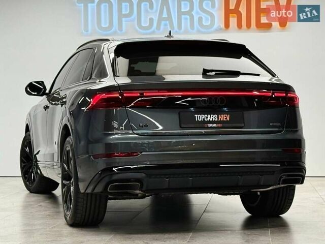 Серый Ауди Q8, объемом двигателя 3 л и пробегом 1 тыс. км за 106900 $, фото 8 на Automoto.ua